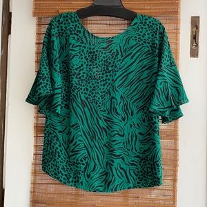 CAbi “Purr blouse”, short sleeve blouse. Size XS